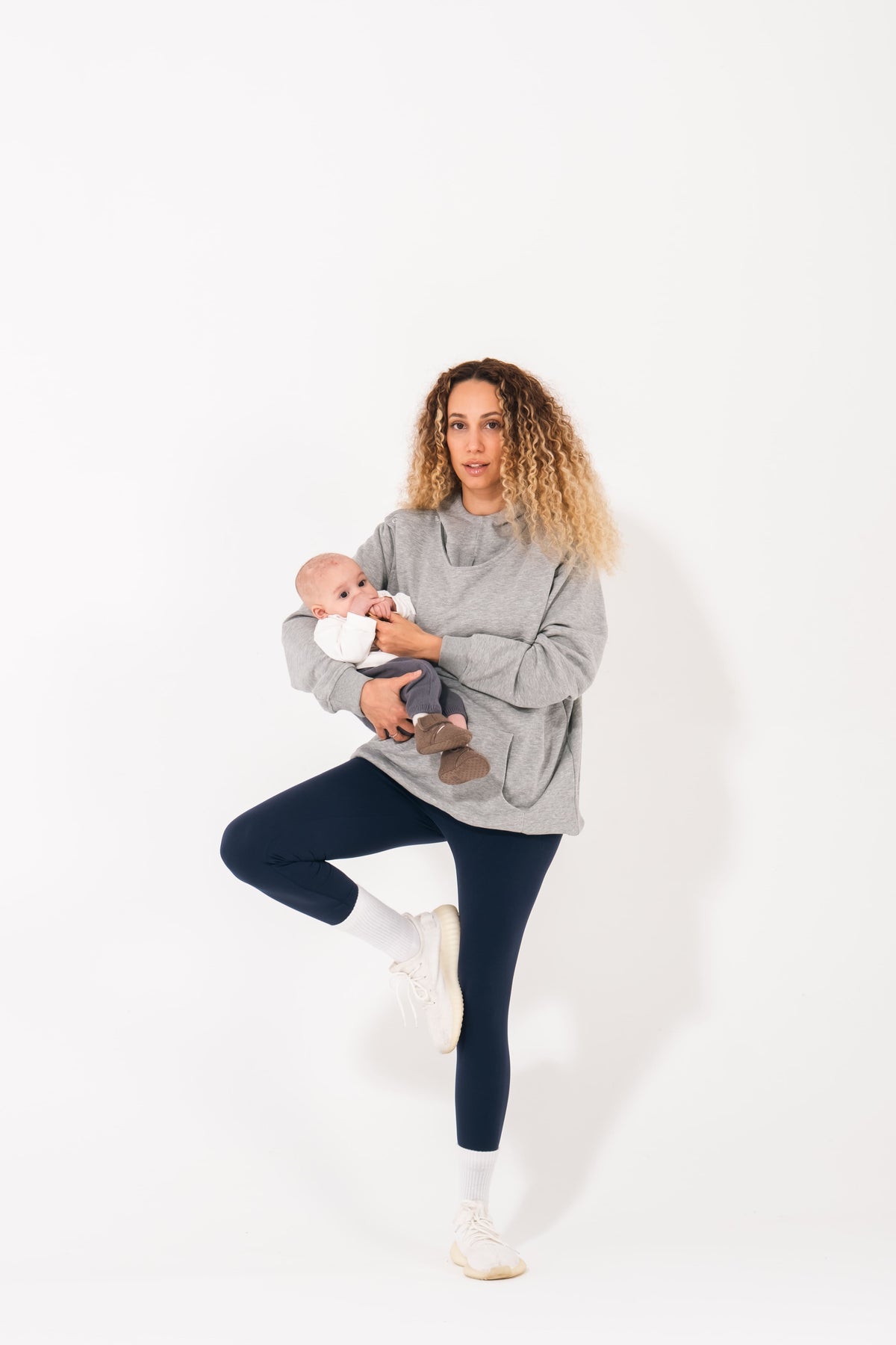 Babywearing Sweatshirt – Grey